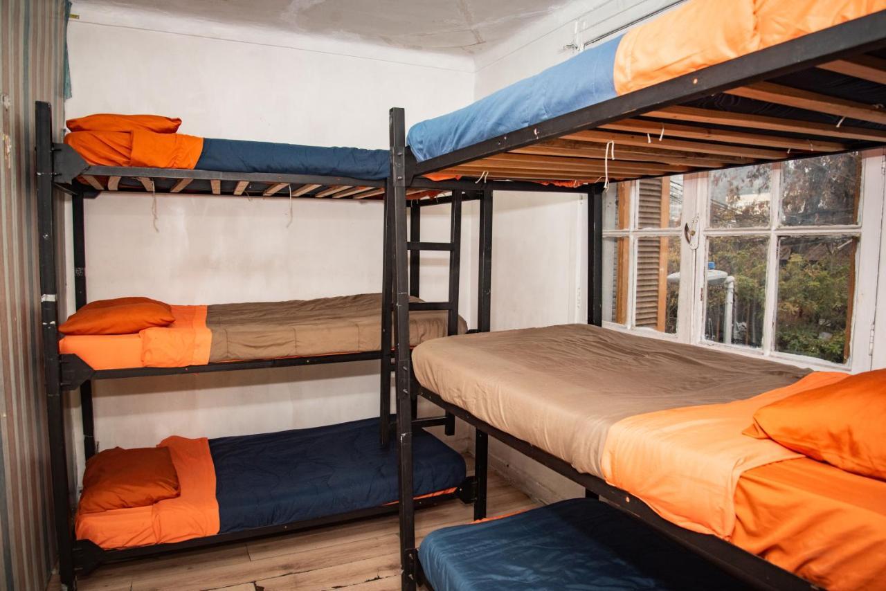 Urbano Hostel Santiago Exterior photo