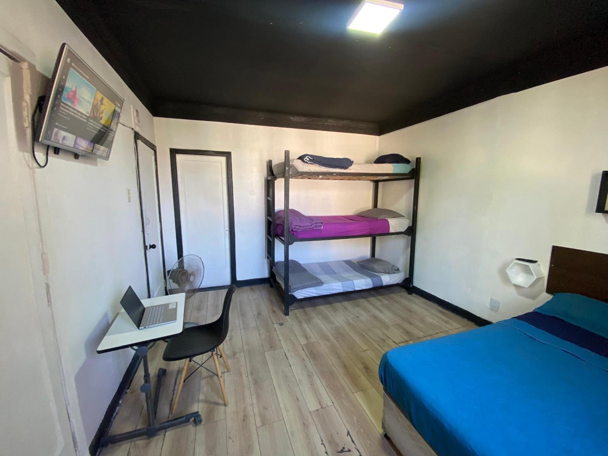 Urbano Hostel Santiago Exterior photo